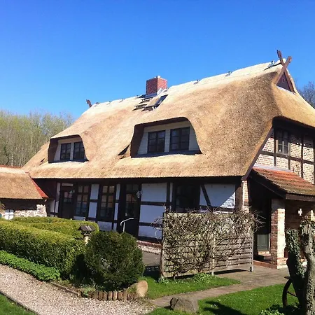 Altes Forsthaus - Ferienanlage * Nienhagen